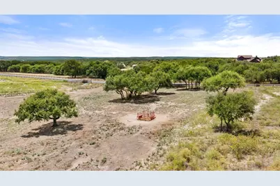 15801 Palomino Ranch Drive, Leander, TX 78641 - Photo 37