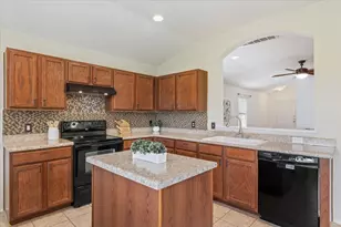 5521 Adair Dr, Austin, TX 78754 - Photo 7