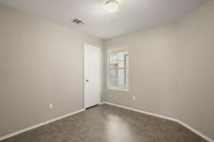 137 Hillhouse Ln, Manchaca, TX 78652 - Photo 5