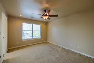 2102 NE Laura Ct, Round Rock, TX 78681 - Photo 23