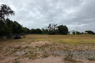 101 N San Gabriel Hideaway Cove, Liberty Hill, TX 78642 - Photo 17