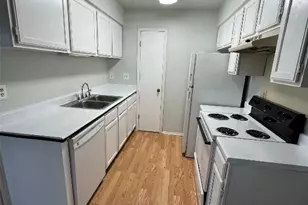 2704 Aftonshire Wy, Austin, TX 78748 - Photo 3