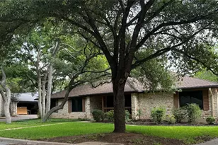 3502 Apache Forest Dr, Austin, TX 78739 - Photo 1