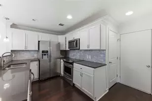 1909 Crooked Ln, Austin, TX 78741 - Photo 9