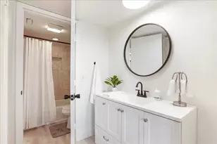 156 World of Tennis Sq, Lakeway, TX 78738 - Photo 17