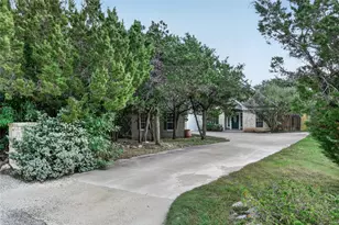 4 Cedarwood Cir, Wimberley, TX 78676 - Photo 1