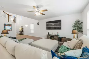 128 Three Oaks Ln, Georgetown, TX 78628 - Photo 9