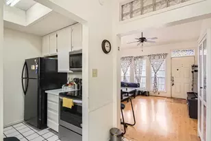 711 W 21st St, Austin, TX 78705 - Photo 11