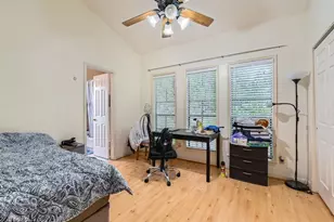 711 W 21st St, Austin, TX 78705 - Photo 15