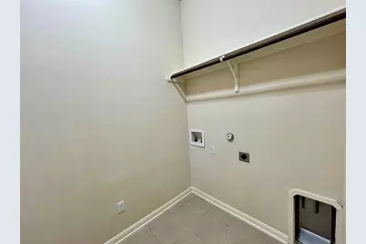 2644 Hilltop Divide Lane, Leander, TX 78641 - Photo 33