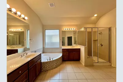 2644 Hilltop Divide Lane, Leander, TX 78641 - Photo 25