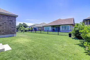 104 Kyndals Meadow Cove, Georgetown, TX 78628 - Photo 27