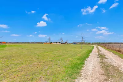 10001 Fm 1331, Taylor, TX 76574 - Photo 39