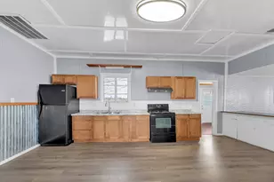 10001 Fm 1331, Taylor, TX 76574 - Photo 11