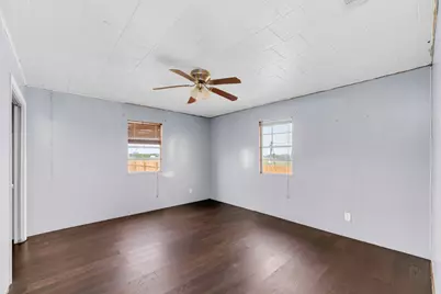 10001 Fm 1331, Taylor, TX 76574 - Photo 21