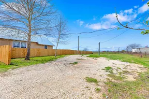 10001 Fm 1331, Taylor, TX 76574 - Photo 35