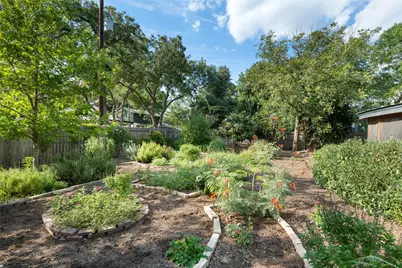 6812 Pioneer Place, Austin, TX 78757 - Photo 27