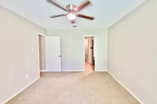 1310 Ray Berglund Blvd, Round Rock, TX 78664 - Photo 17