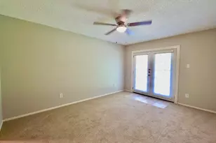 1310 Ray Berglund Blvd, Round Rock, TX 78664 - Photo 15