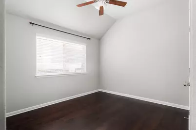 105 W Highfield Street, Hutto, TX 78634 - Photo 25