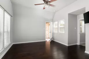 105 W Highfield St, Hutto, TX 78634 - Photo 29