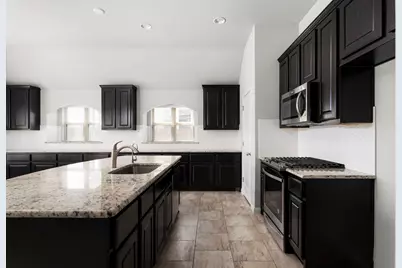 105 W Highfield Street, Hutto, TX 78634 - Photo 13