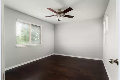105 W Highfield Street, Hutto, TX 78634 - Photo 35
