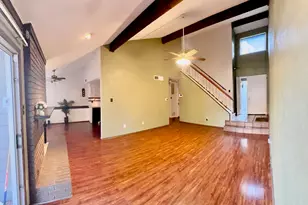 7265 S Coronado Circle, Austin, TX 78752 - Photo 7