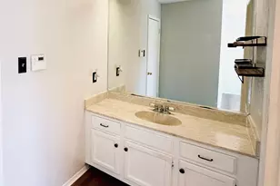7265 S Coronado Circle, Austin, TX 78752 - Photo 15
