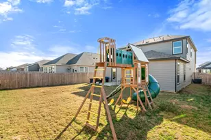 218 Summit Dr, Lockhart, TX 78644 - Photo 35
