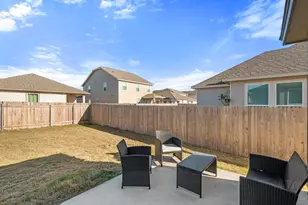 218 Summit Dr, Lockhart, TX 78644 - Photo 37