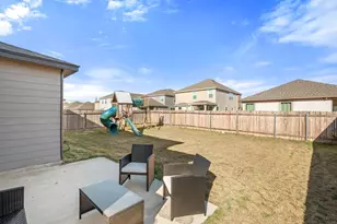 218 Summit Dr, Lockhart, TX 78644 - Photo 33