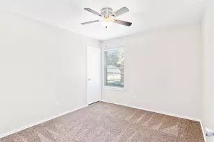 219 Almquist St, Hutto, TX 78634 - Photo 23