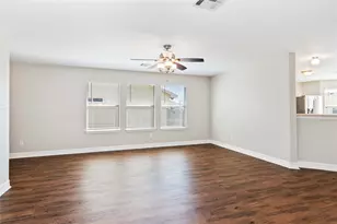 219 Almquist St, Hutto, TX 78634 - Photo 7