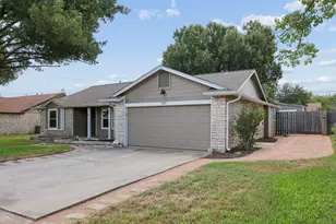 901 Ramble Creek Dr, Pflugerville, TX 78660 - Photo 3