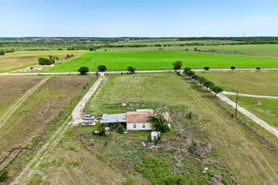 14204 Graef Road, Creedmoor, TX 78610 - Photo 11
