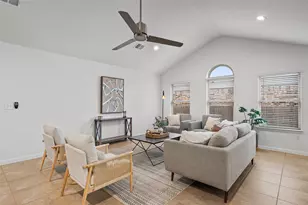 705 Schefer St, Leander, TX 78641 - Photo 7