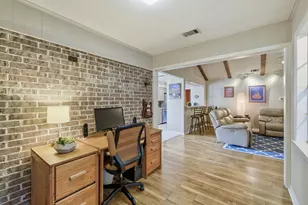 7612 Shoal Creek Blvd, Austin, TX 78757 - Photo 11