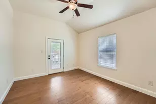 2929 E Martin Luther King Jr Blvd, Austin, TX 78702 - Photo 21