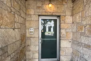 2401 E 6th St, Austin, TX 78702 - Photo 33