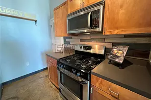 2401 E 6th St, Austin, TX 78702 - Photo 9