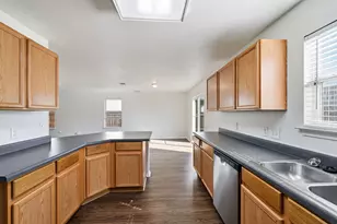 5325 Mathra Dr, Del Valle, TX 78617 - Photo 5