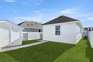 143 Daylily Dr, Elgin, TX 78621 - Photo 29