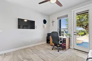 418 N Summit Ridge Dr N, Lago Vista, TX 78645 - Photo 9