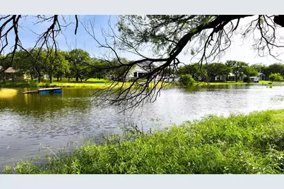 304 N Chaparral, Burnet, TX 78611 - Photo 5