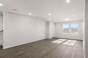 123 Daylily Dr, Elgin, TX 78621 - Photo 17