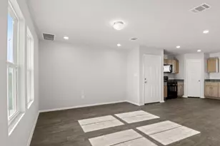 123 Daylily Dr, Elgin, TX 78621 - Photo 13