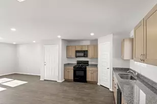 123 Daylily Dr, Elgin, TX 78621 - Photo 21