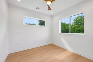 513 W Odell St, Austin, TX 78752 - Photo 31