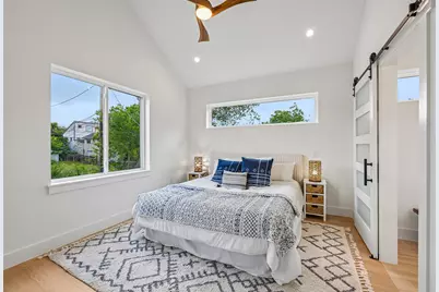 513 W Odell Street #A, Austin, TX 78752 - Photo 13